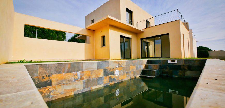 Bormes villa T5 contemporaine piscine & garage